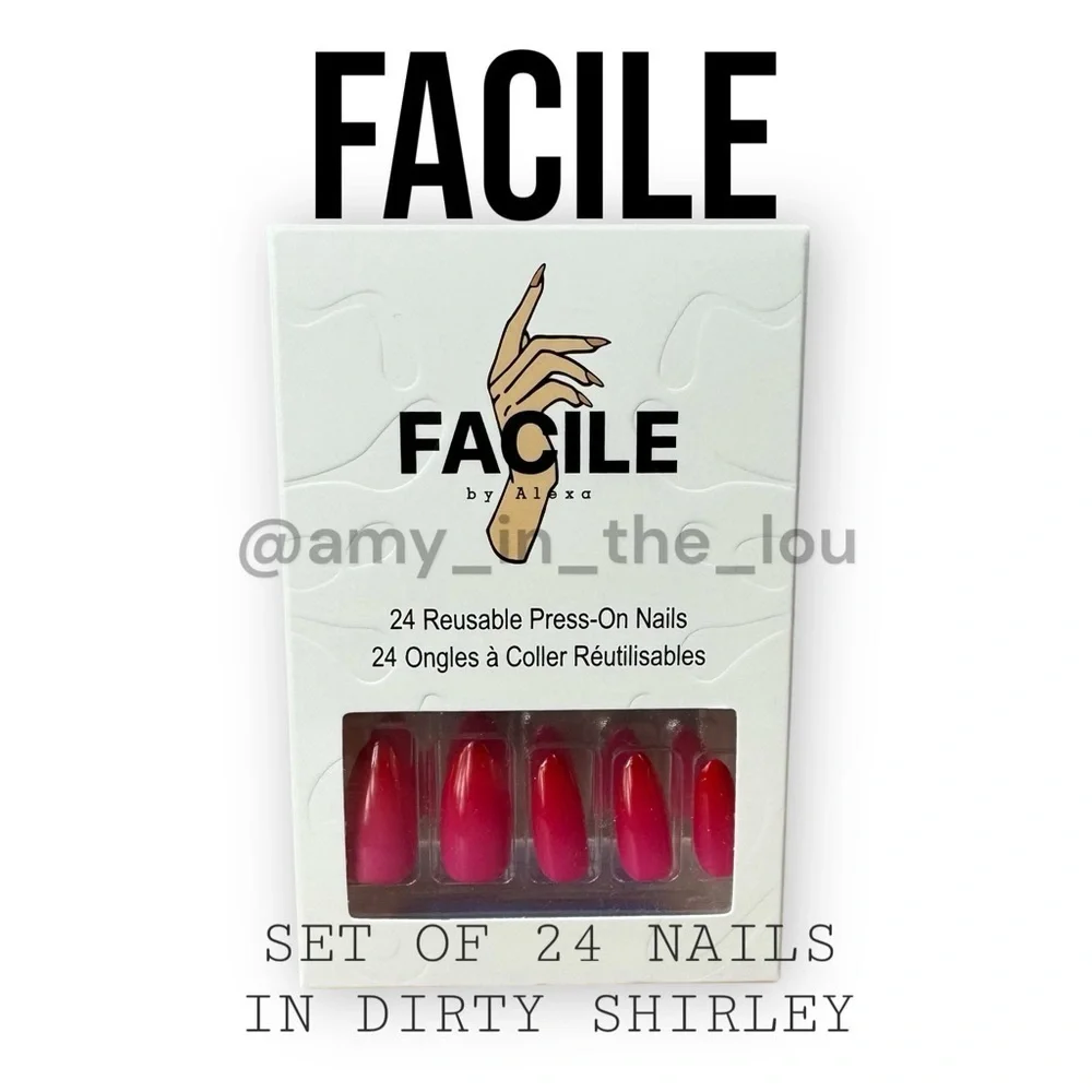 Press-On Nails by Facile Nails